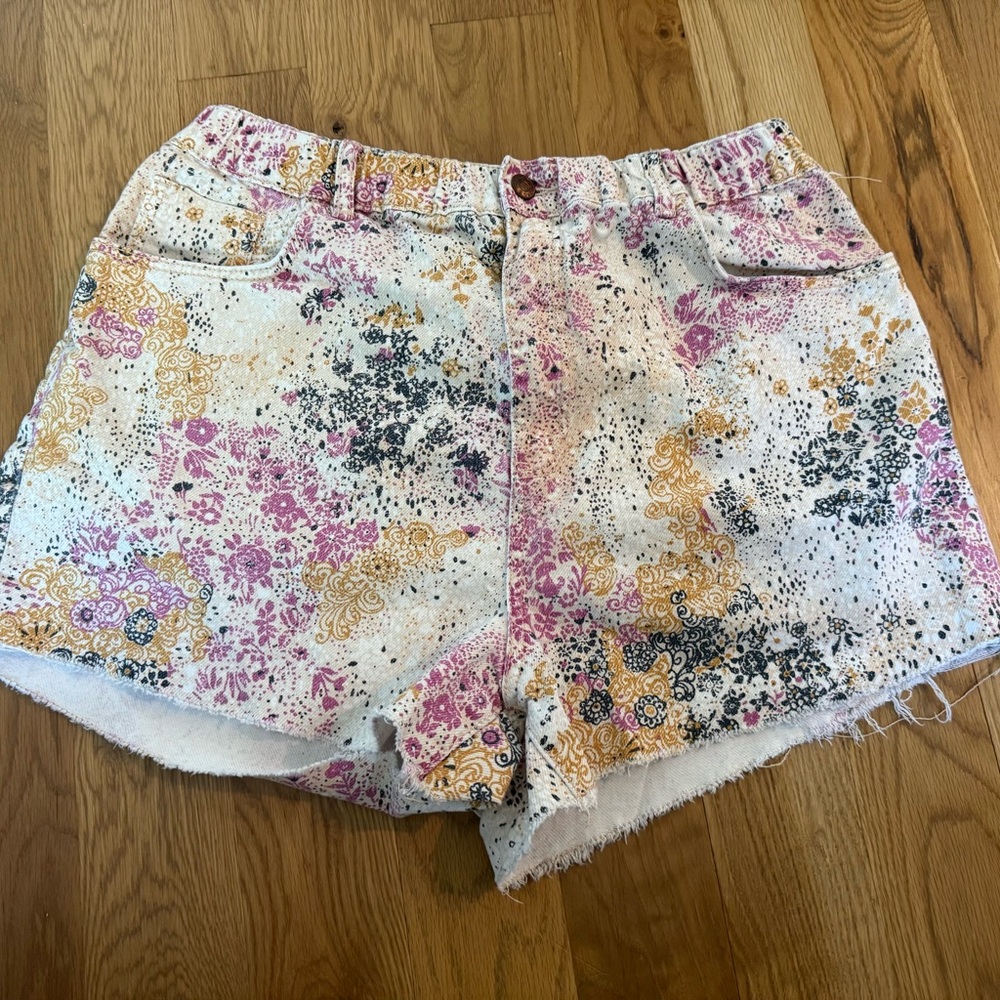 PILCRO Floral Print Denim High Waisted Shorts - Boho - Anthropologie - Large